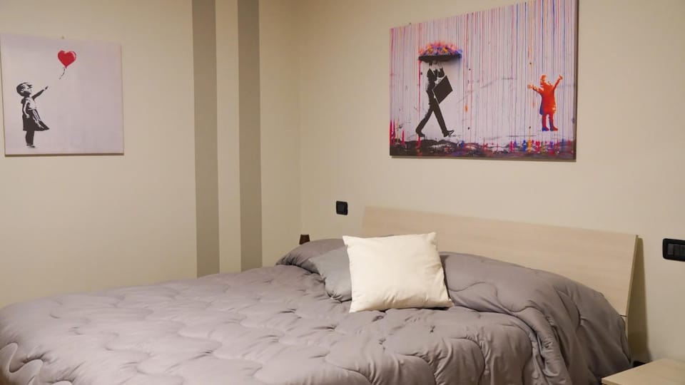 Bed, Decorative detail, Bedroom