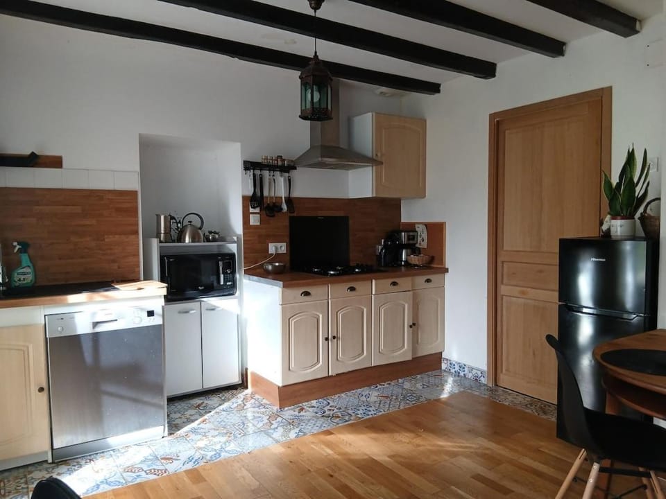 oven, pet friendly, stove