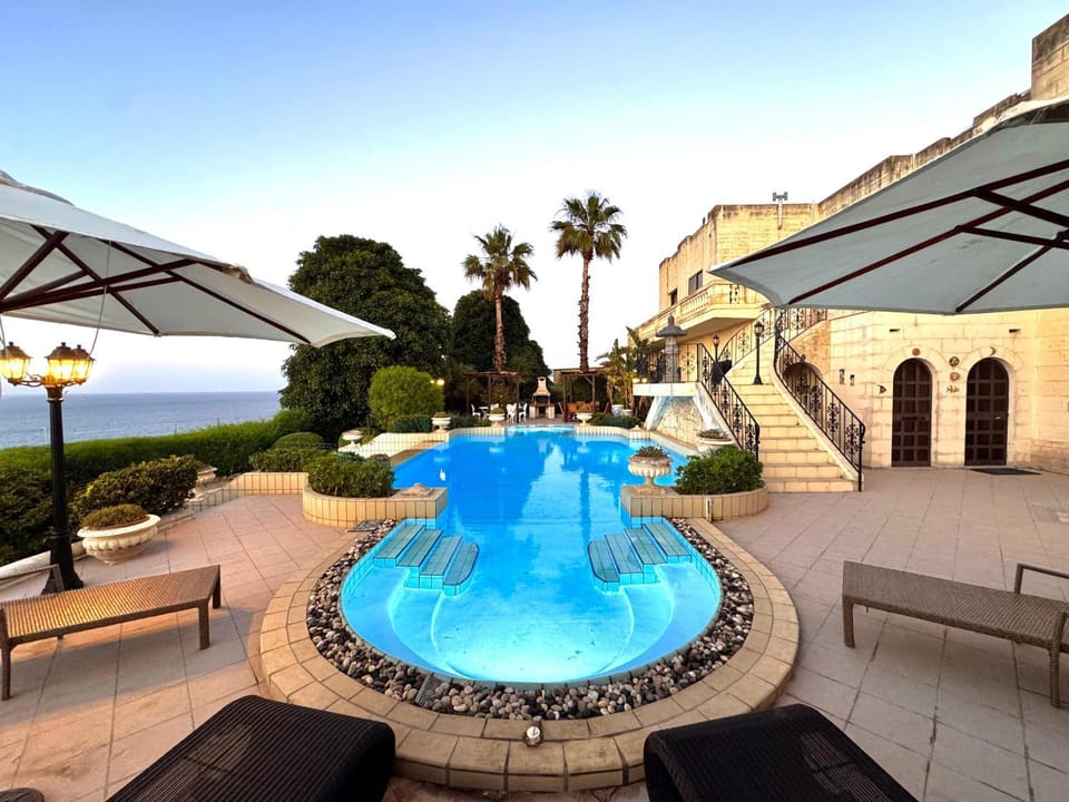 Madliena Hills Mansion Villa in Malta