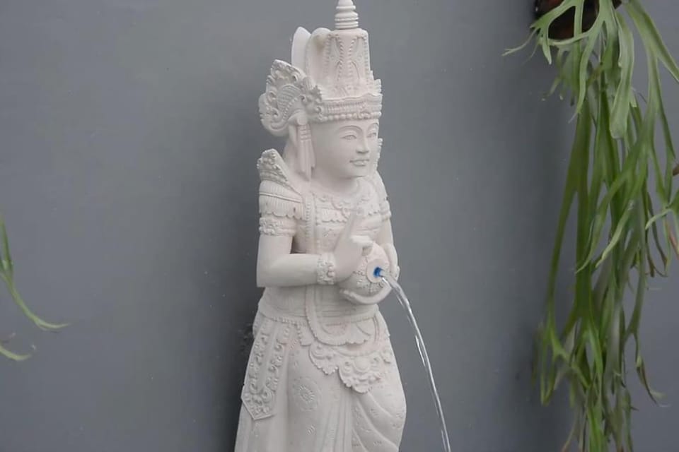 Decorative detail, Swimming pool