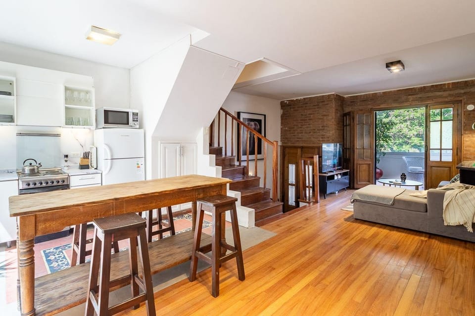 Ideal Families Private Terrace, BBQ & Jacuzzi! House in Buenos Aires