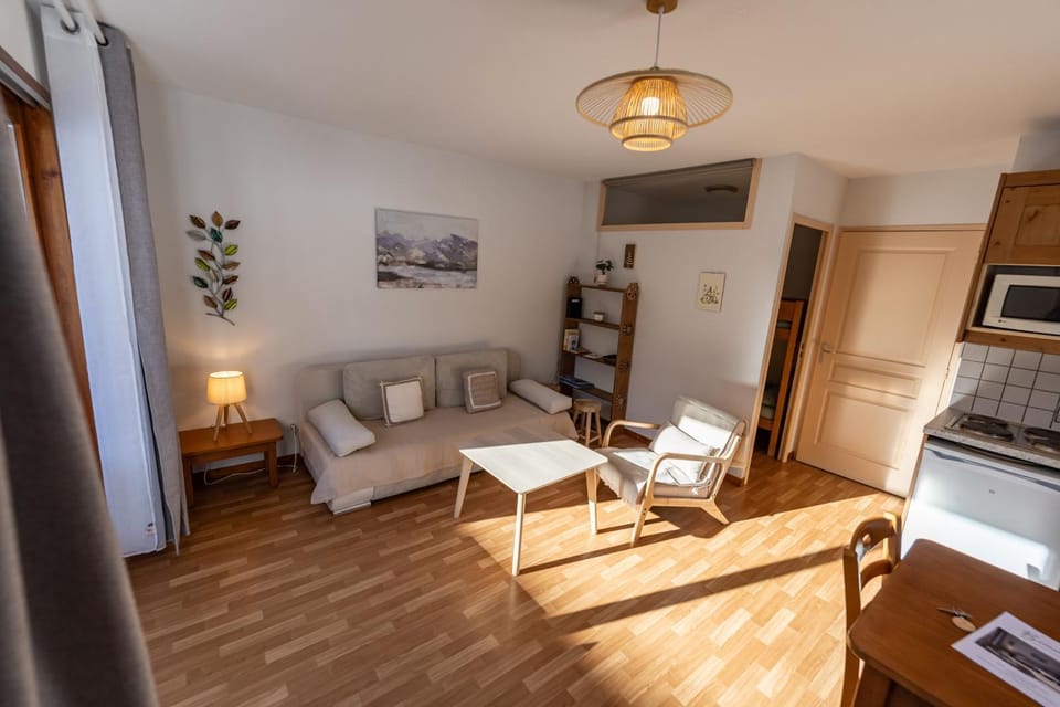 Living room, kitchen