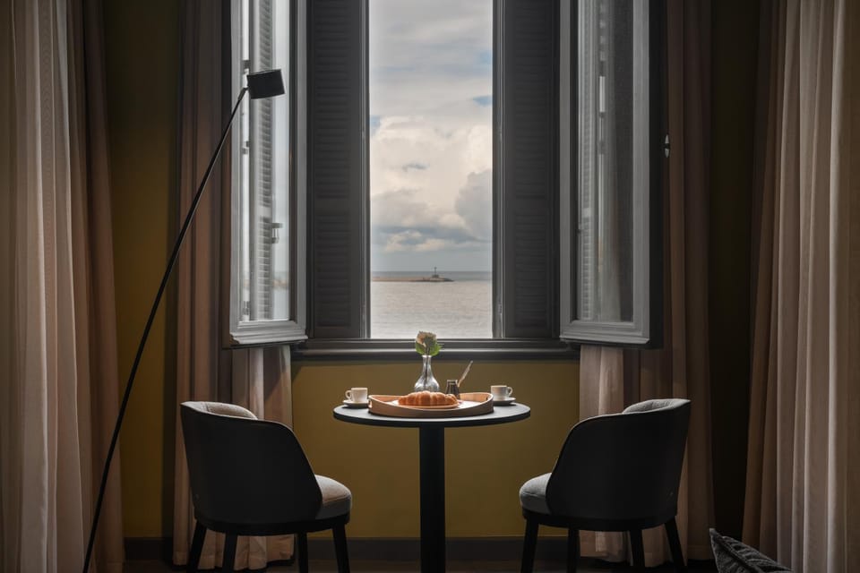 Seating area, Sea view