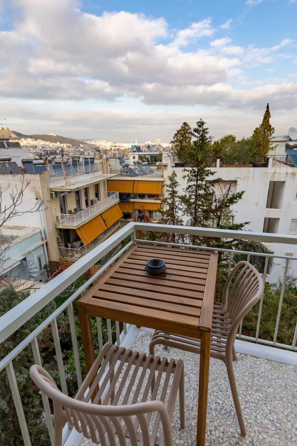 Property building, Day, View (from property/room), Balcony/Terrace, Balcony/Terrace, City view