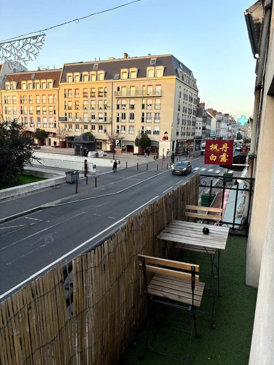 Property building, City view