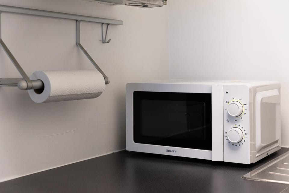 microwave, kitchen