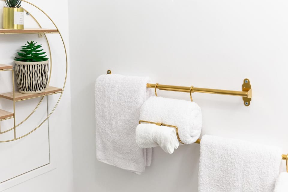 Bathroom, towels