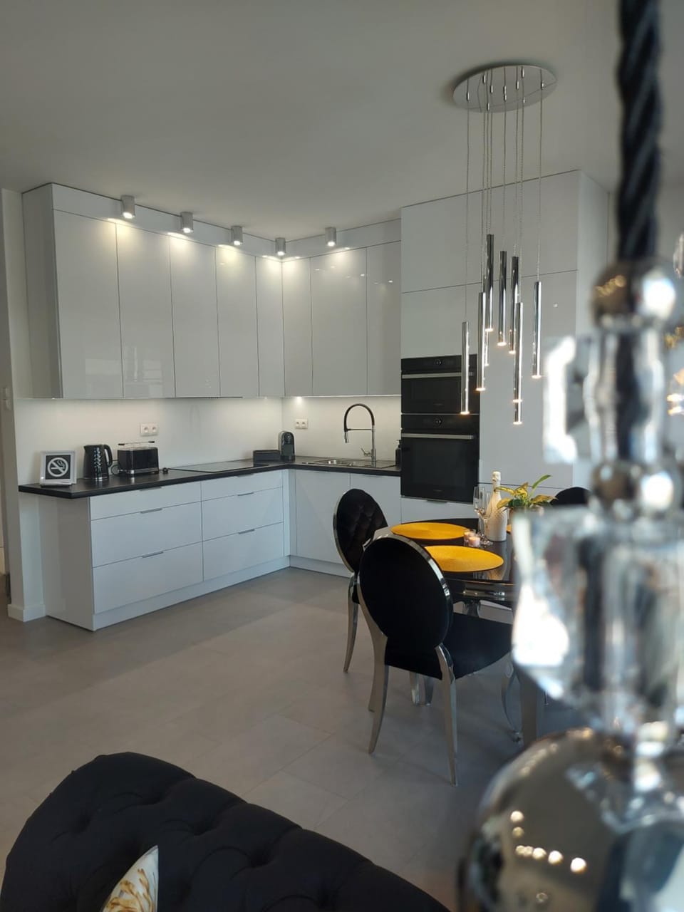 Kitchen or kitchenette, Dining area, pet friendly, stove