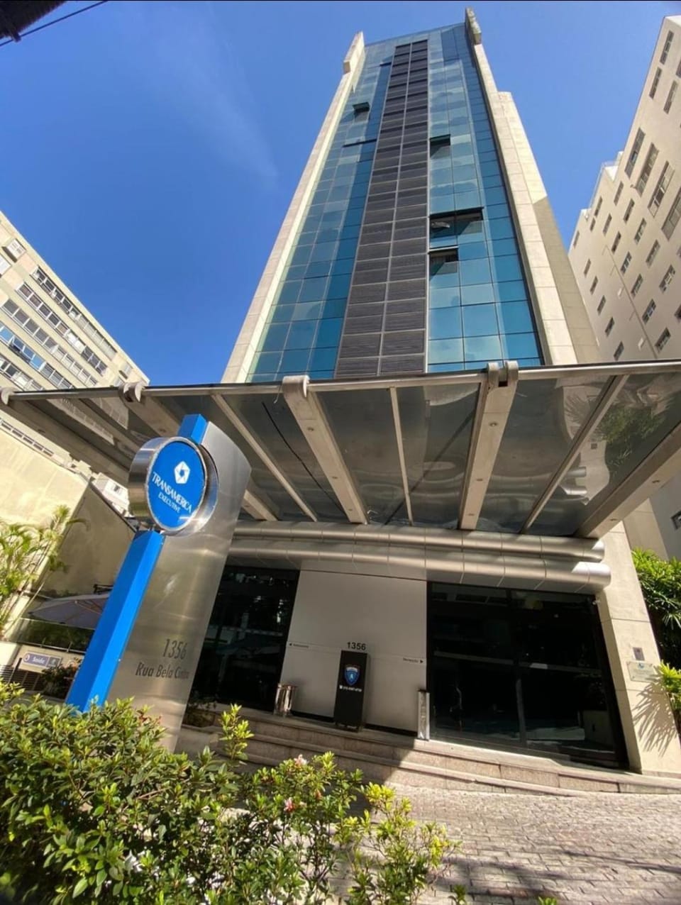Flat in Paulista bela cintra2 com estacionamento Apartment in Sao Paulo City