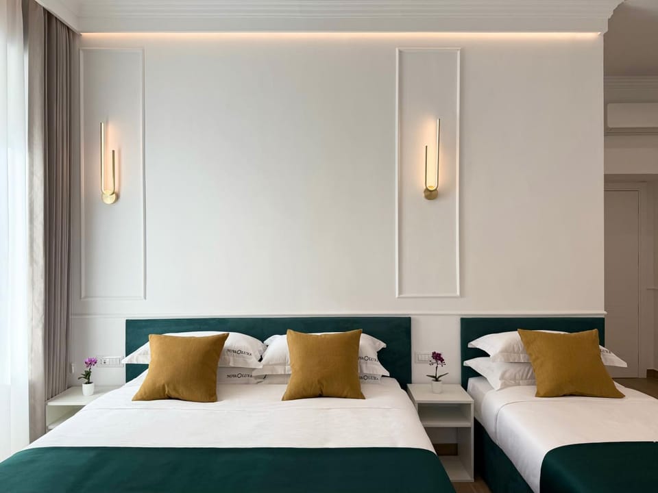 Bed, TV and multimedia, Coffee/tea facilities, View (from property/room), Photo of the whole room, Bedroom, heating, heating, internet, internet, towels, wardrobe, air conditioner, air conditioner