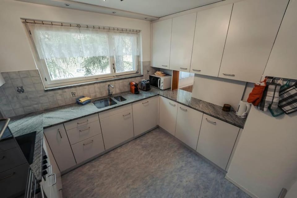 Central Flat Apartment in Zermatt