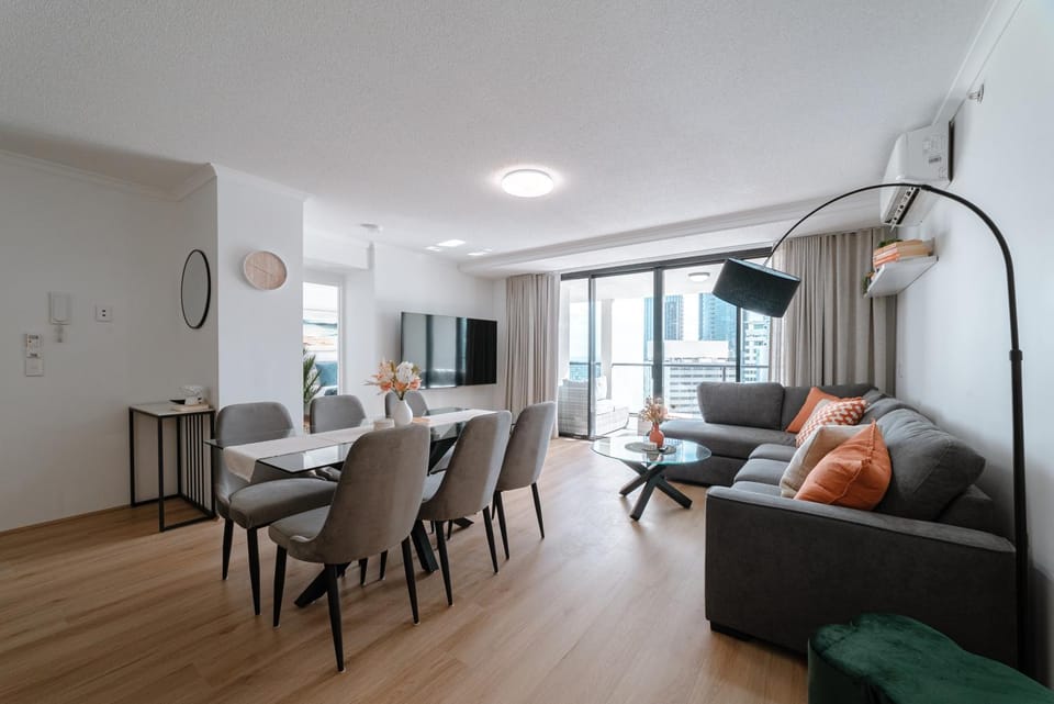 TV and multimedia, Living room, Dining area