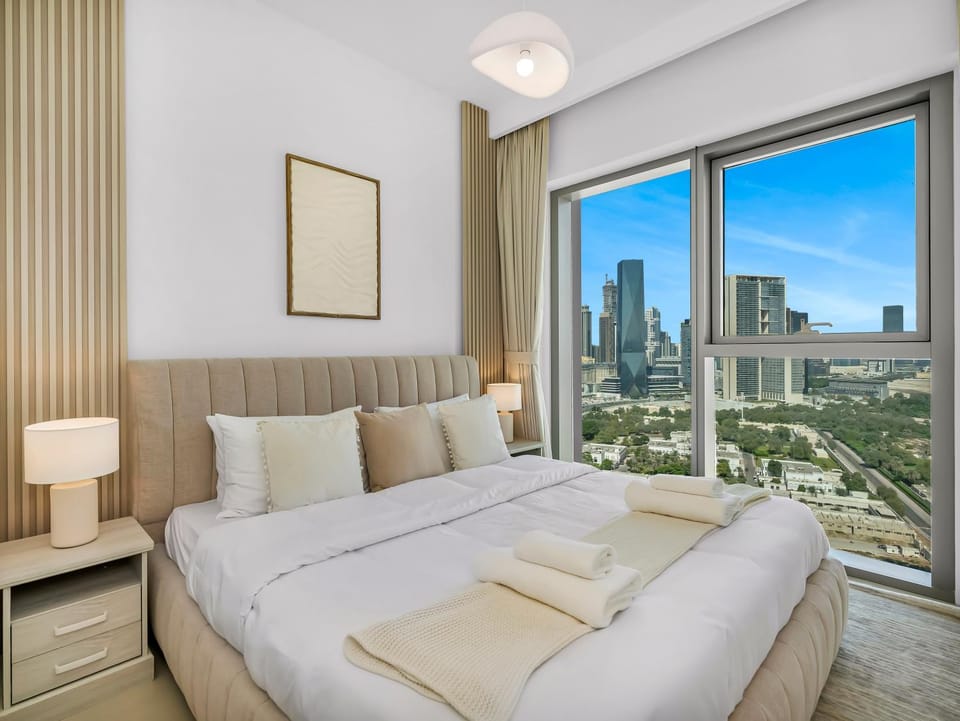 Bed, Photo of the whole room, Bedroom, City view
