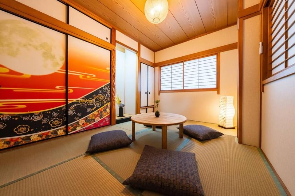 実れい 疲れを癒す日本庭園と大きなリビング 寝室6 ベッド13 トイレ3 お風呂2台 Villa in Osaka