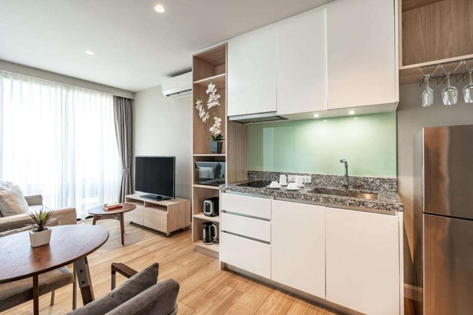 Kitchen or kitchenette, Living room