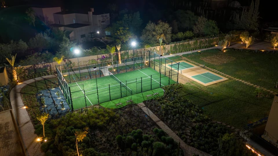 Tennis court
