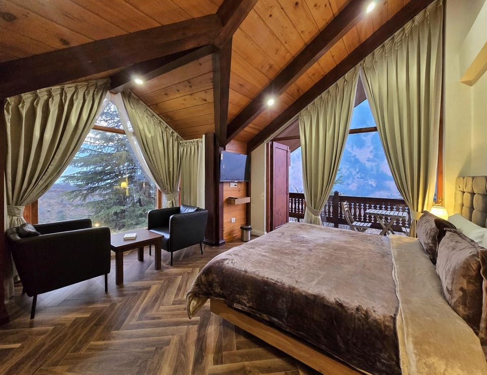 Photo of the whole room, Bedroom, Mountain view