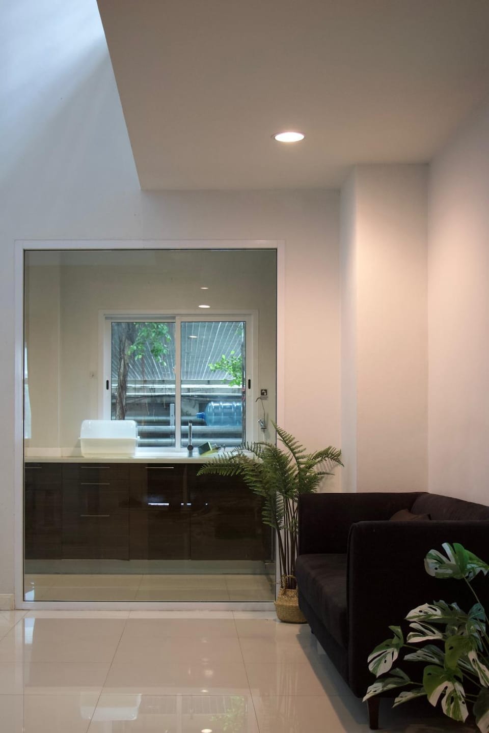 Kitchen or kitchenette, Living room, Seating area