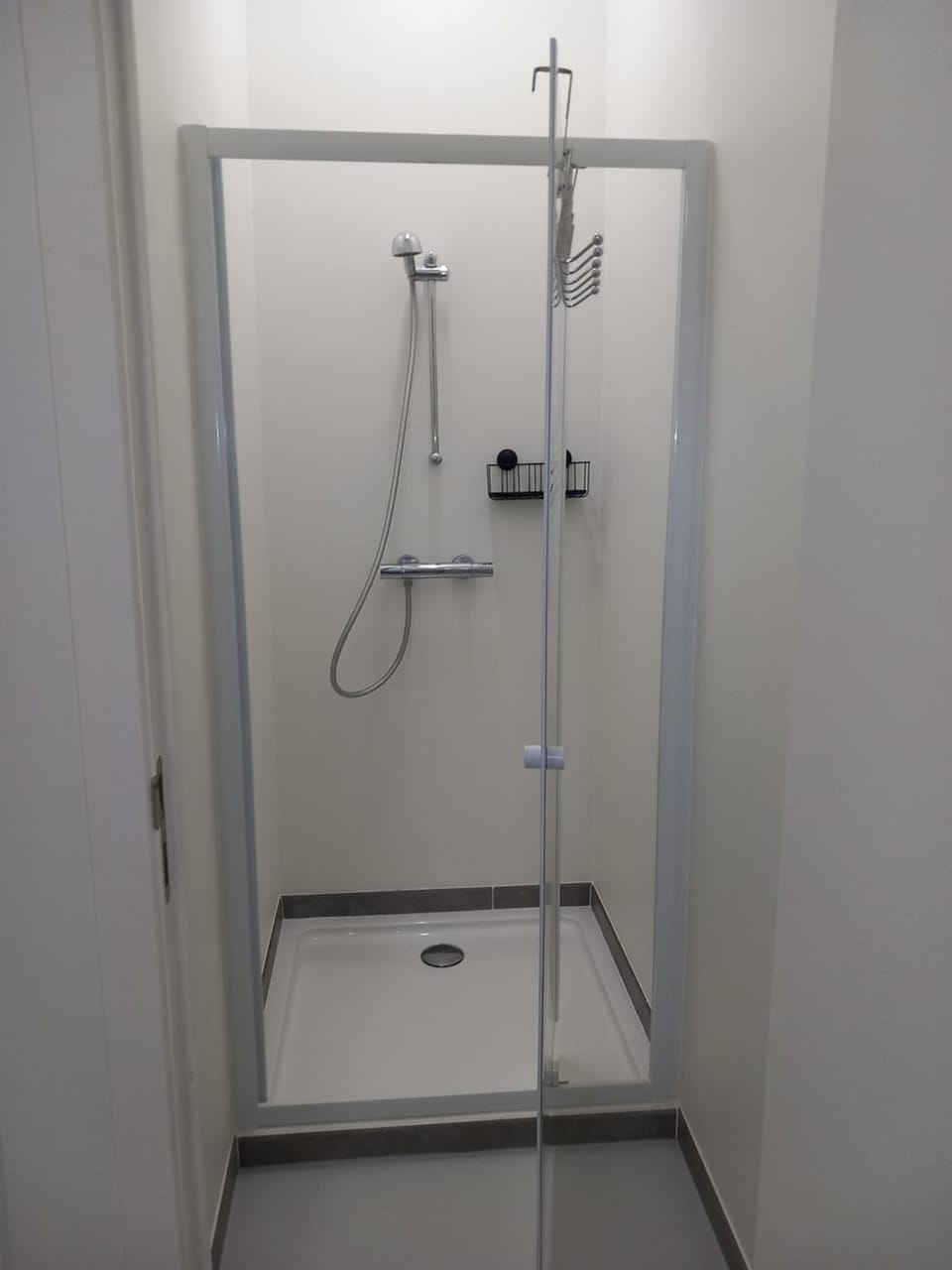 Chez Jean-Claude Chambre 4 personnes Un lit et un divan lit Bed and Breakfast in Flanders