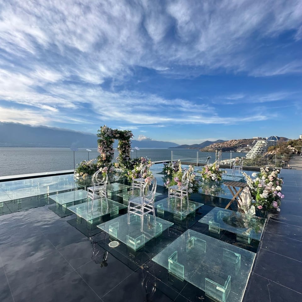 View (from property/room), Lake view, Sea view