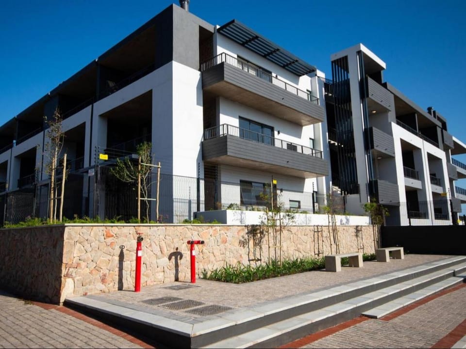 Property building, Street view