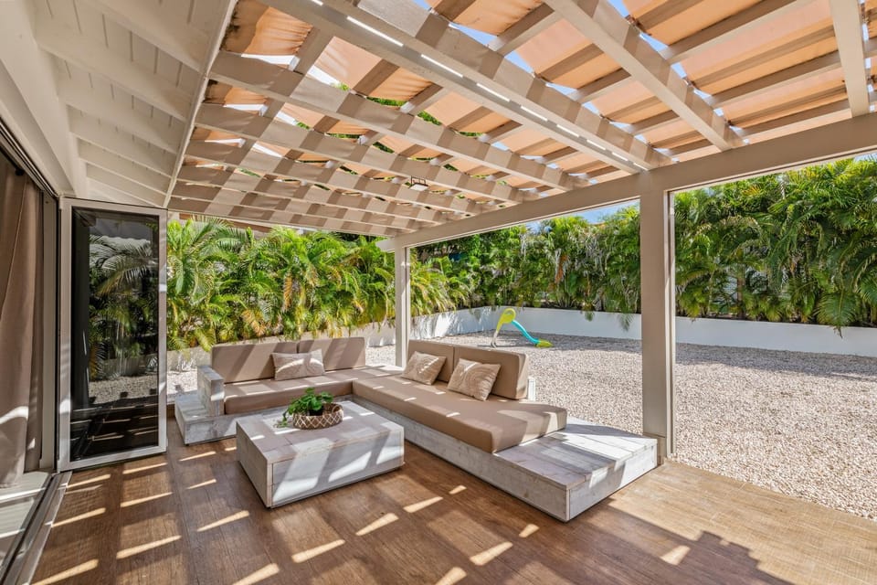 Garden, Balcony/Terrace