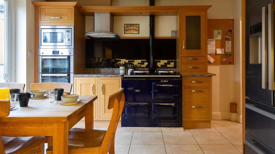Dining area, microwave, oven, stove, kitchen