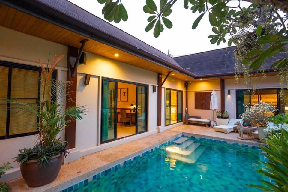 Property building, Swimming pool