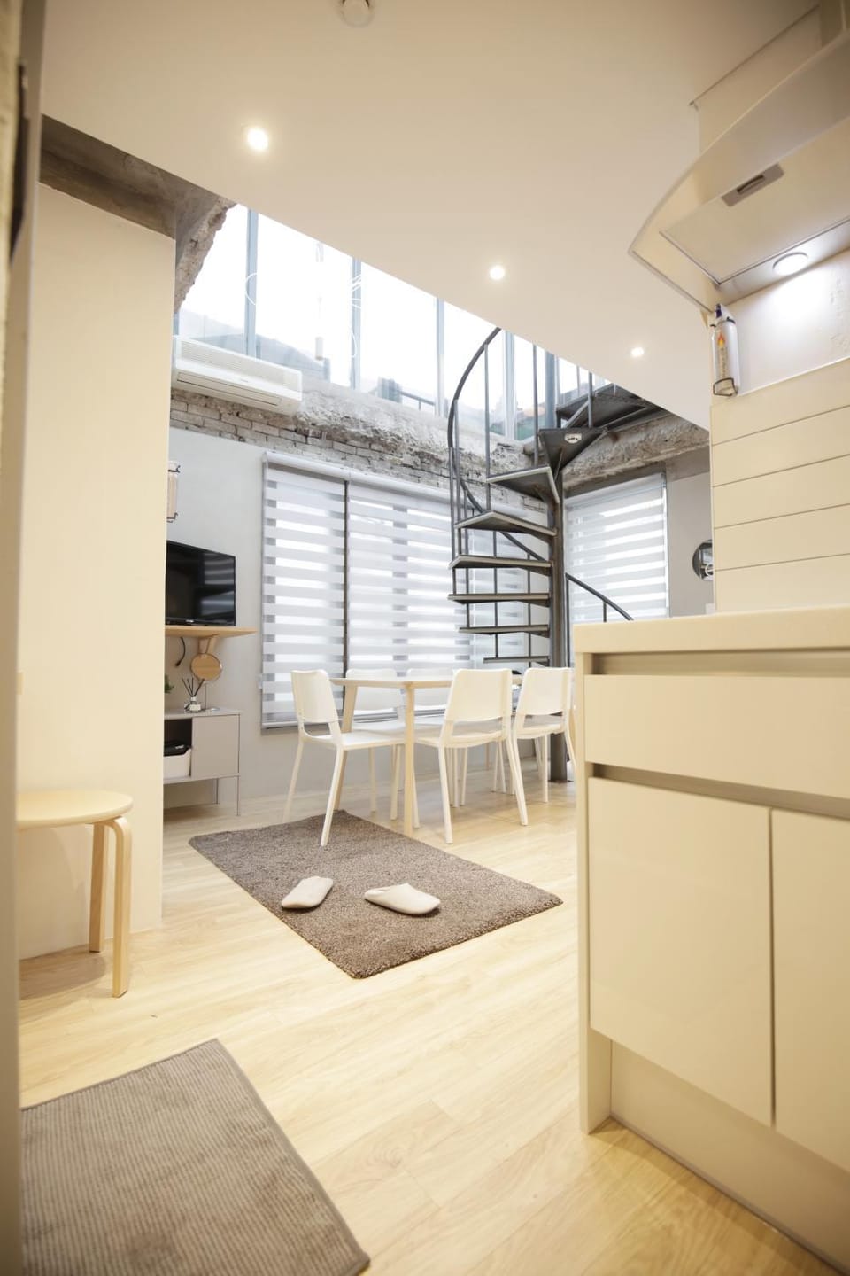 Kitchen or kitchenette, Living room, Dining area