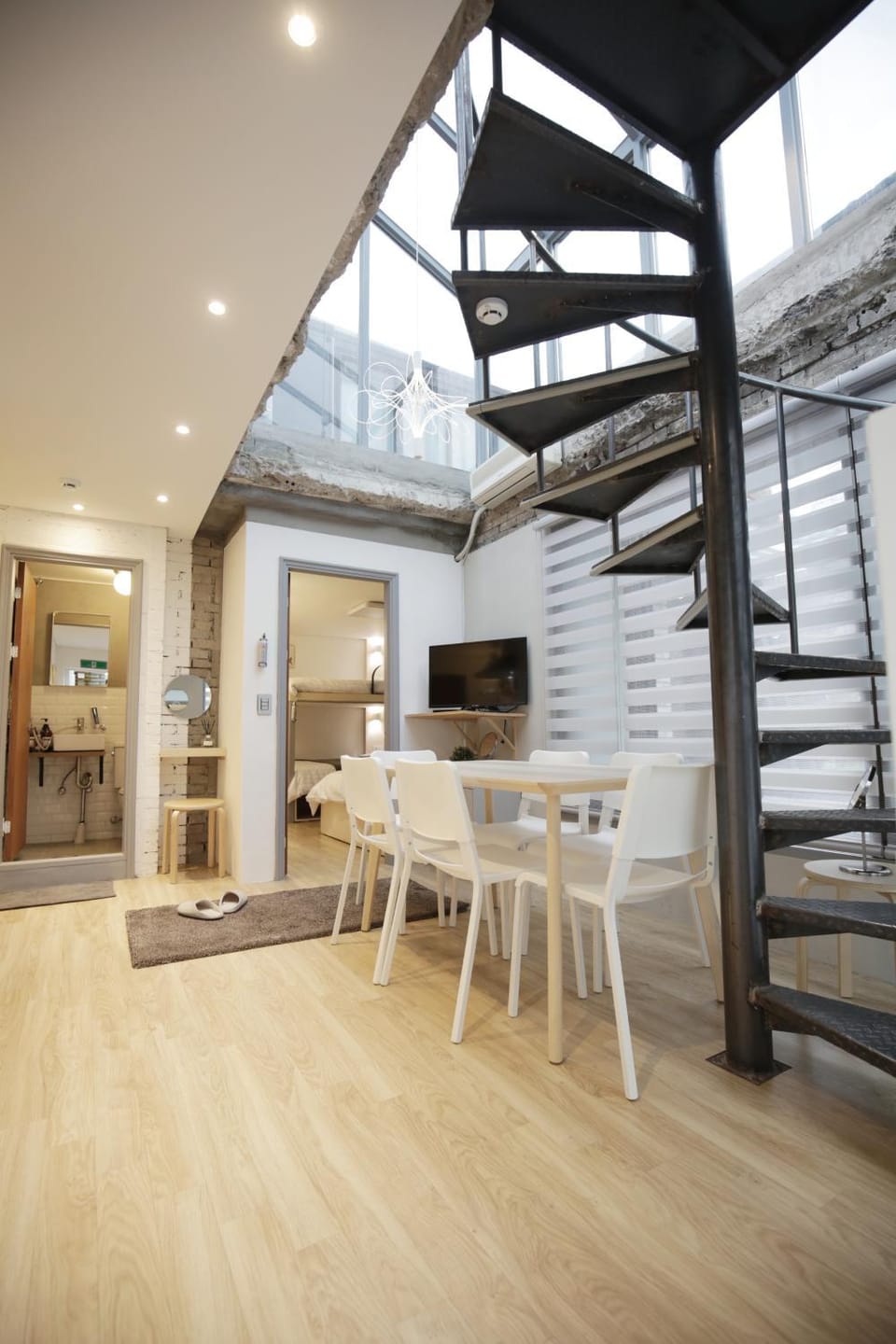 Living room, Seating area, Dining area