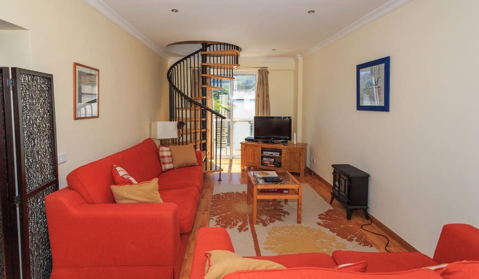 Communal lounge/ TV room, Living room