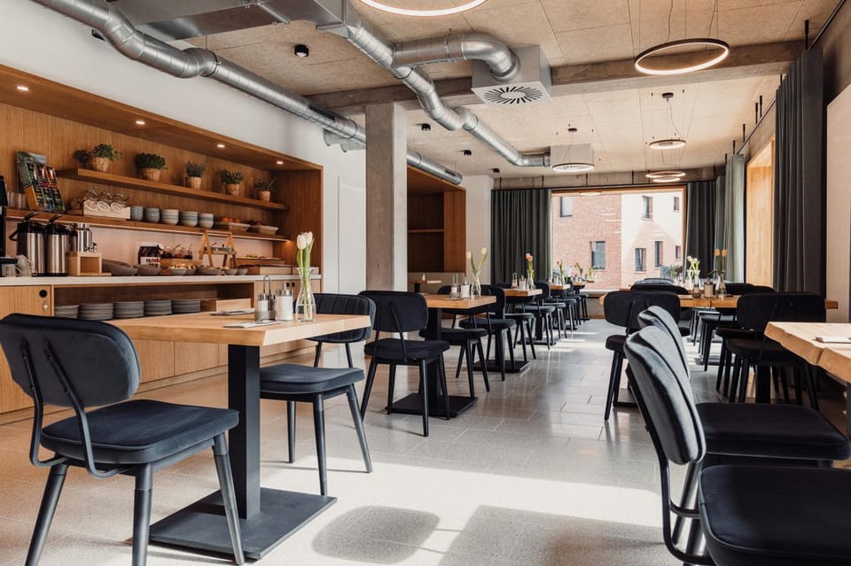 Restaurant/places to eat, Food and drinks, Breakfast