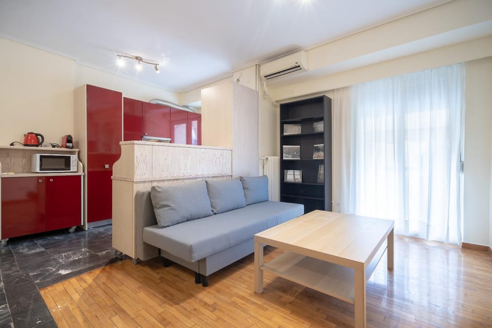 Kitchen or kitchenette, Living room, Seating area, air conditioner