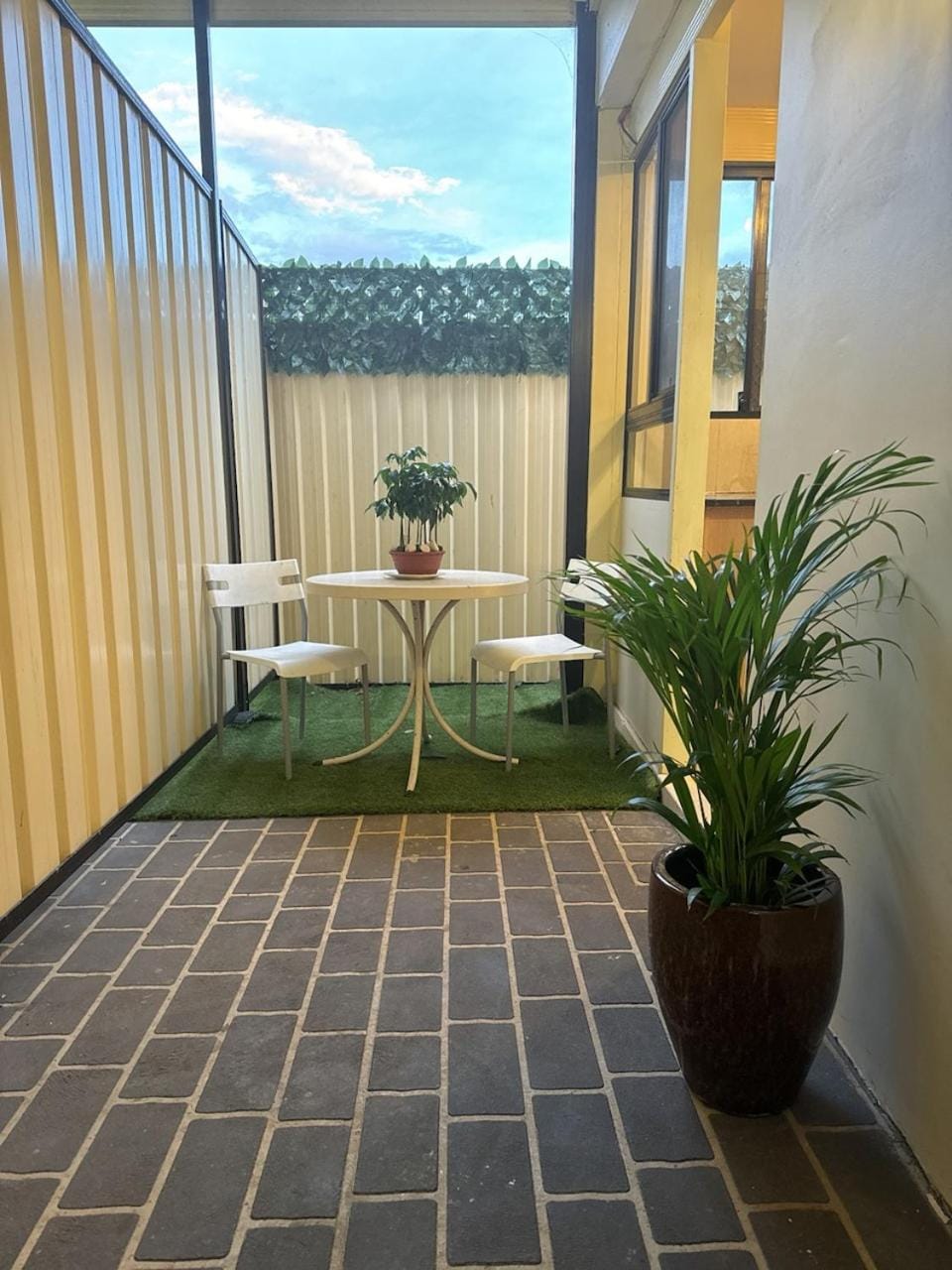 2 Bedroom Self Contained Granny Flat Apartment in Sydney