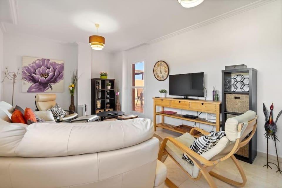 Casa Azul Penthouse with Veranda, Rooftop Terrace & Sea, Pool, Garden, Mountain Views in Casares Costa RDR447 Apartment in Costa del Sol
