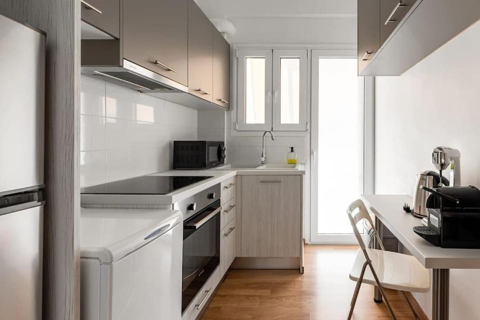 Urban Chic Hideaway Near Athens Center & Metro Apartment in Athens