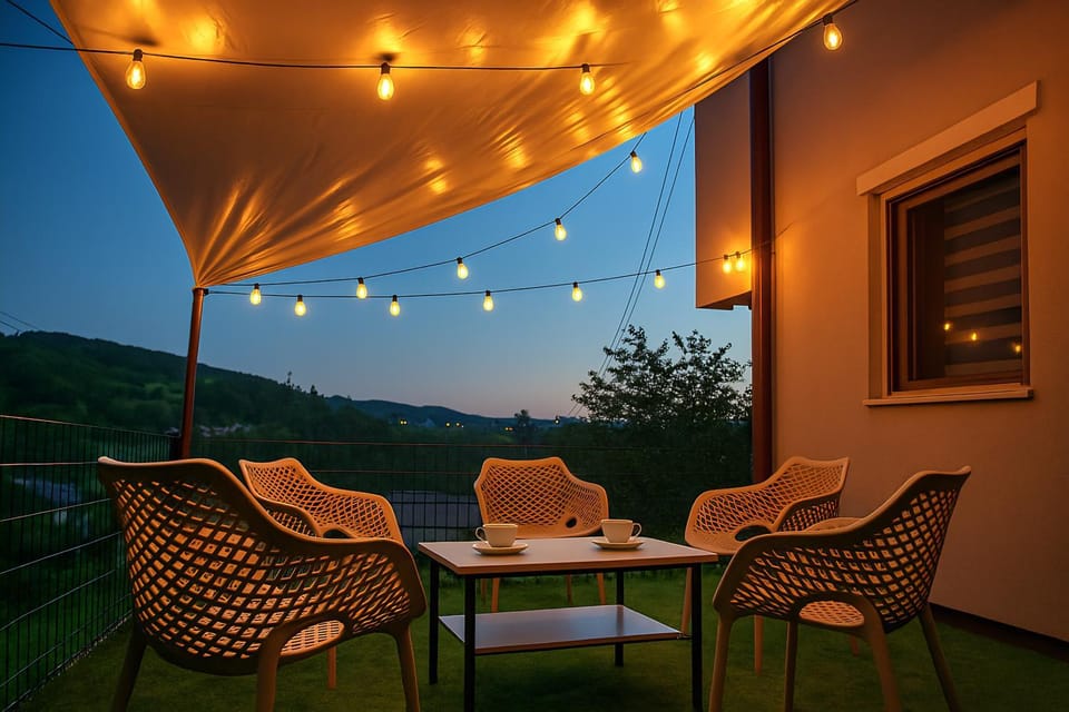 Natural landscape, View (from property/room), Balcony/Terrace, Seating area, Mountain view