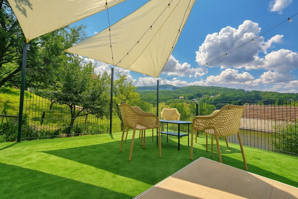 Patio, Spring, Day, Natural landscape, Garden, Garden view, Mountain view, sunbed