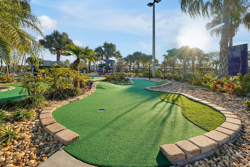 Storey Lake Home: Pool, Gym, Lazy River & near Disney House in Kissimmee
