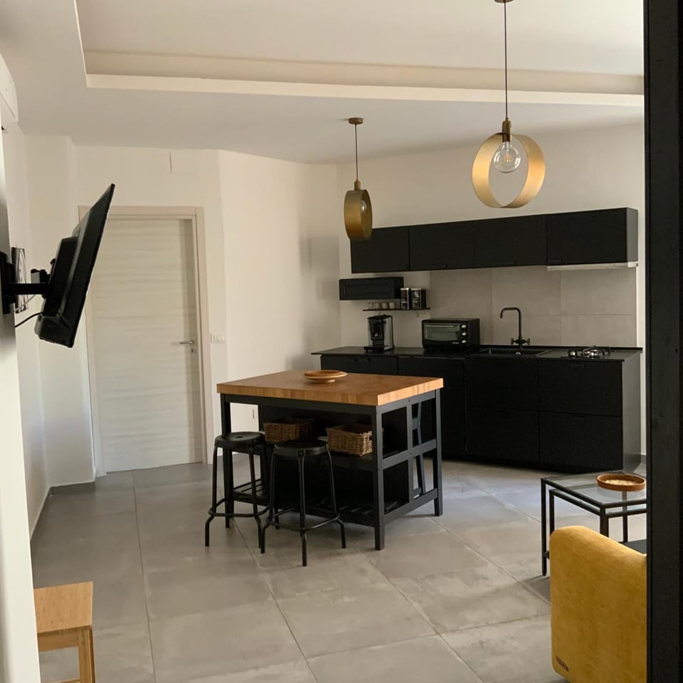TV and multimedia, Kitchen or kitchenette, Dining area