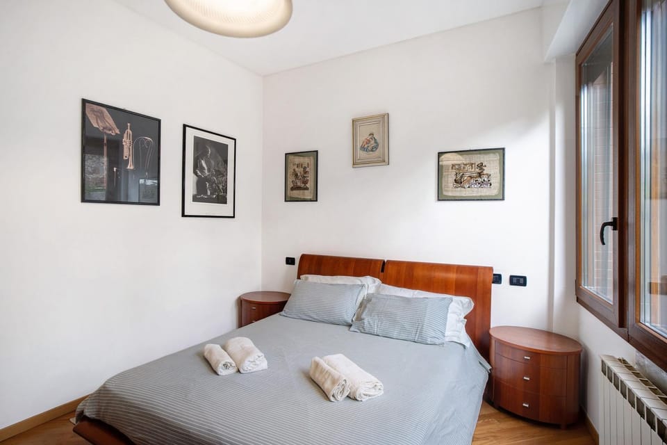 Living room, Bedroom