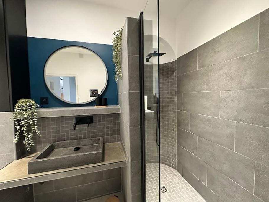 Shower, Bathroom