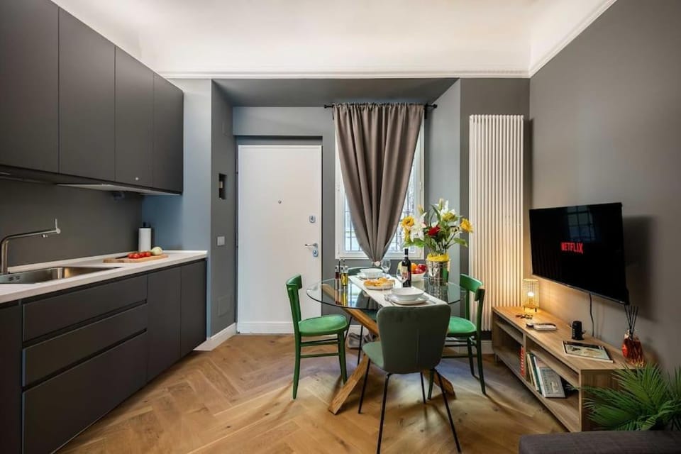 TV and multimedia, Kitchen or kitchenette, Dining area