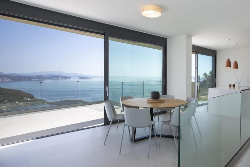 Living room, Sea view