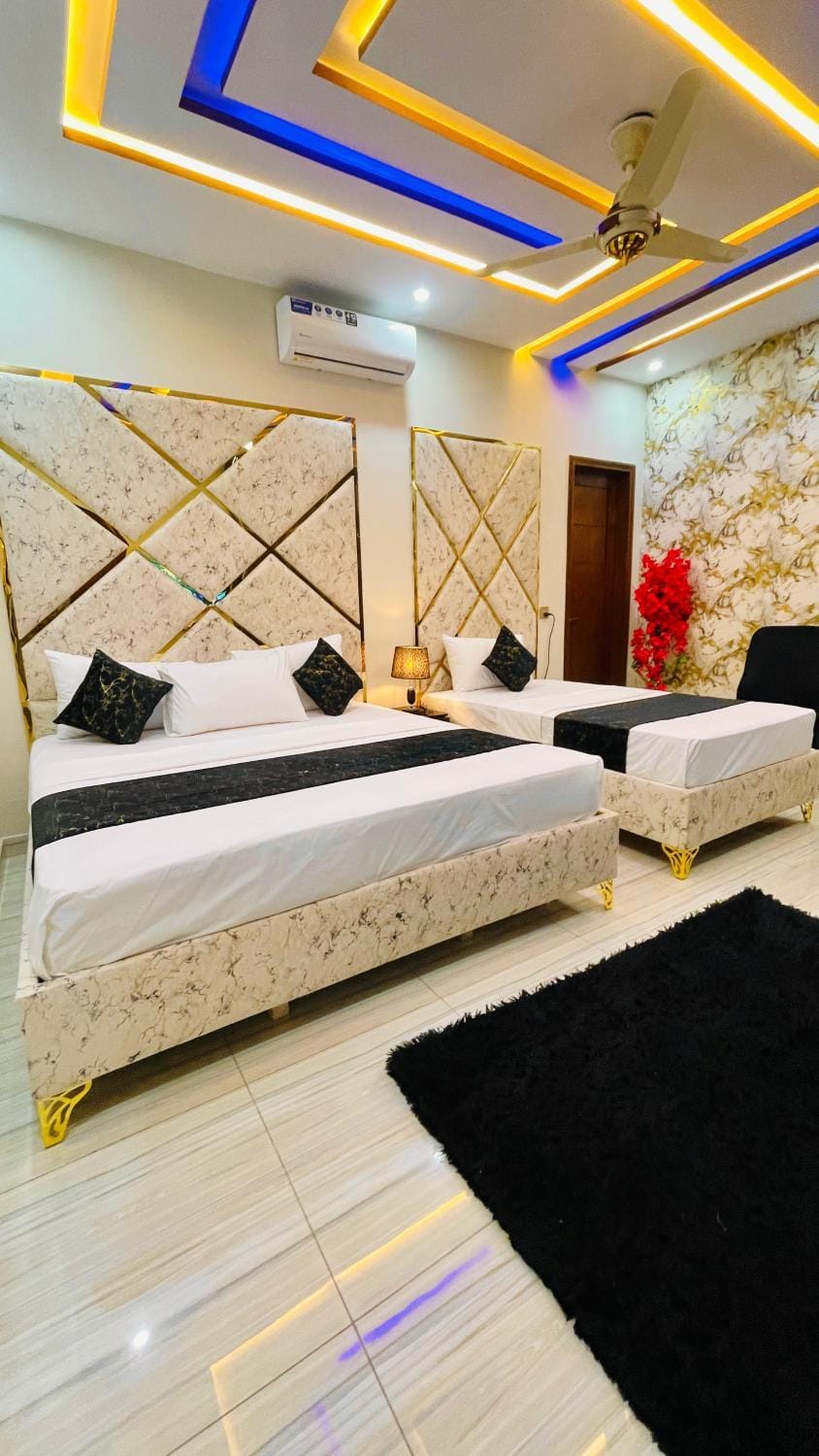 Holiday Guest House Lahore Hotel in Lahore