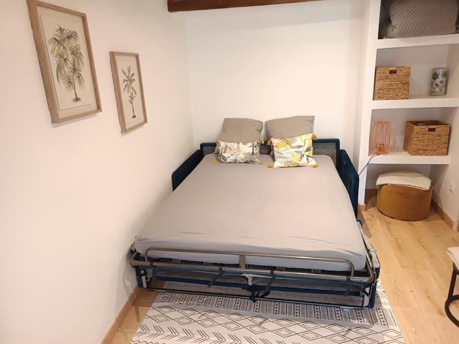Petit loft des prisons Apartment in Annecy