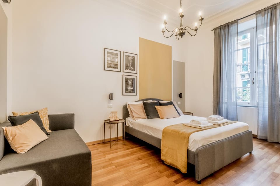 Bed, Photo of the whole room, Bedroom