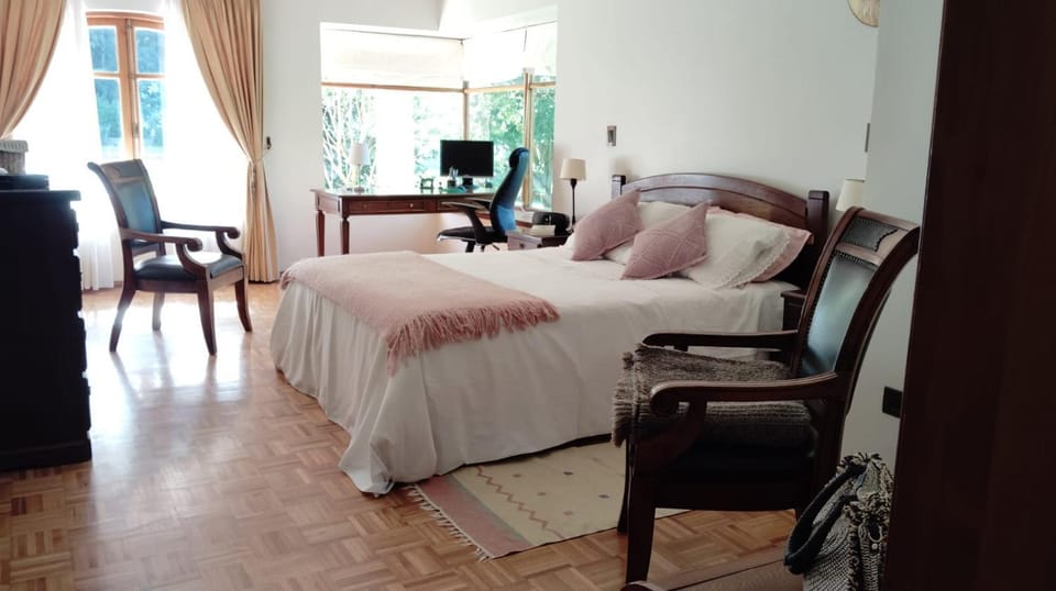 La Dame-Jeanne Alojamiento Boutique Bed and Breakfast in Santiago