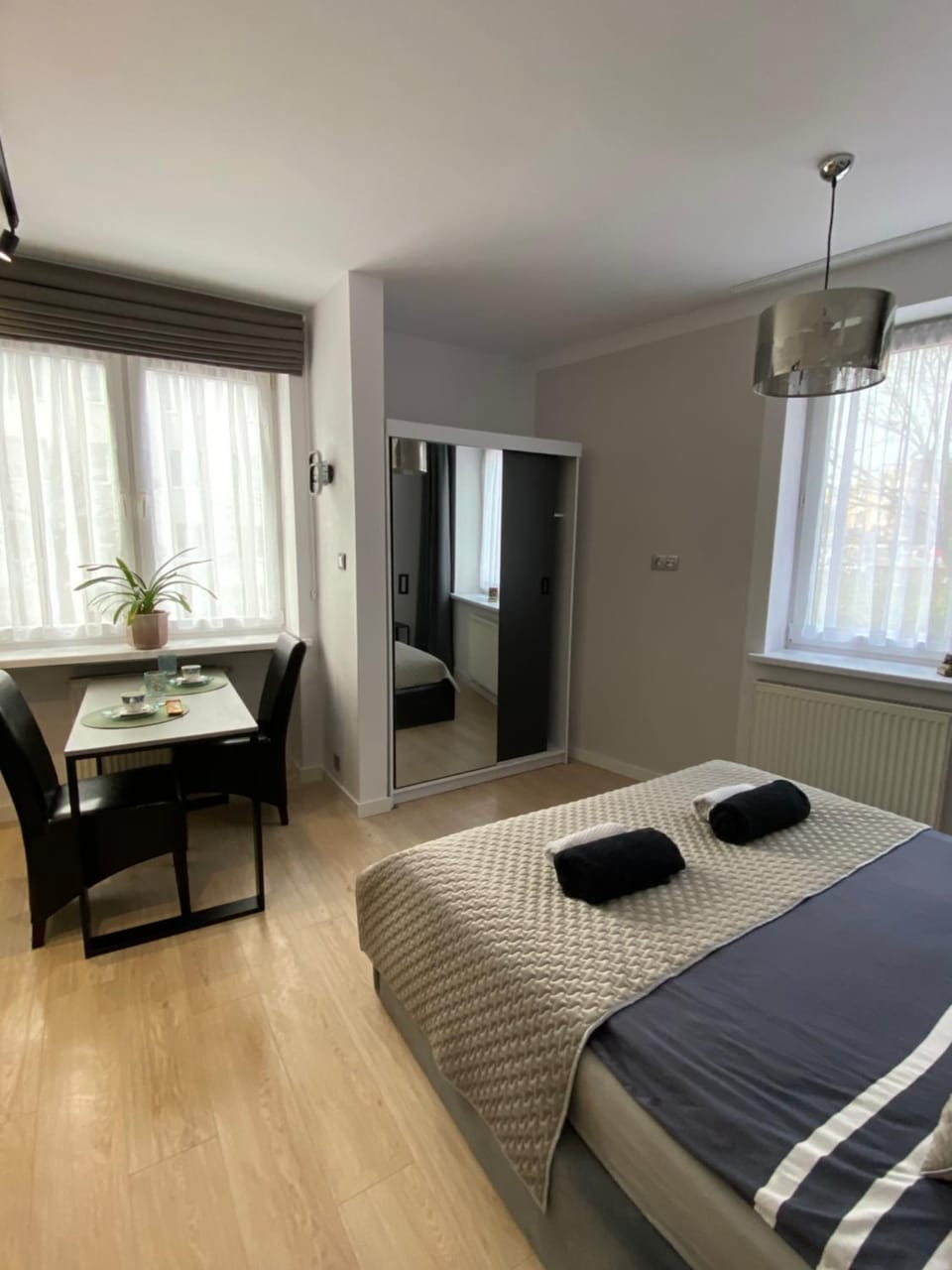 Bed, Kitchen or kitchenette, Living room, Seating area, Dining area, wardrobe