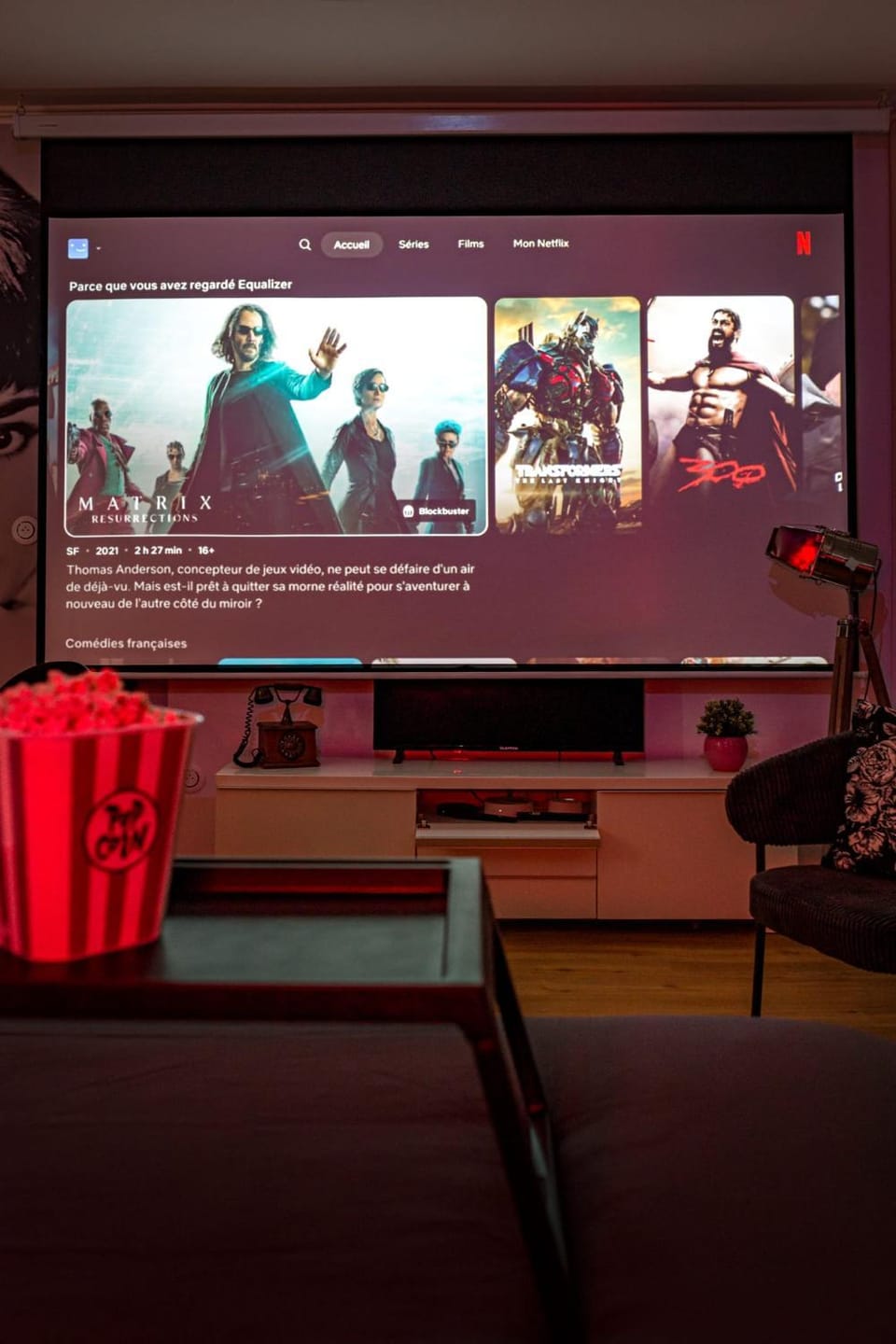Le Cin et Chic Vidéoprojecteur Popcorn Netflix Apartment in Saint-Étienne